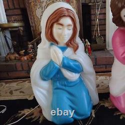 Nativity Mary Joseph Blow Molds Christmas Scene Lighted Yard outdoor 27 vintage