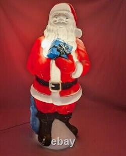 Vintage 1971 Blow Mold Santa Claus 33 Empire Plastic Lighted 1324 Blue Present